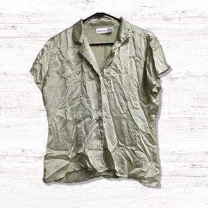 Silk Newport News shiny green shirt